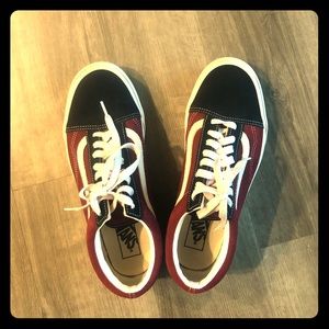 Vans Size 9.5 men’s. Worn once. Great shoe!